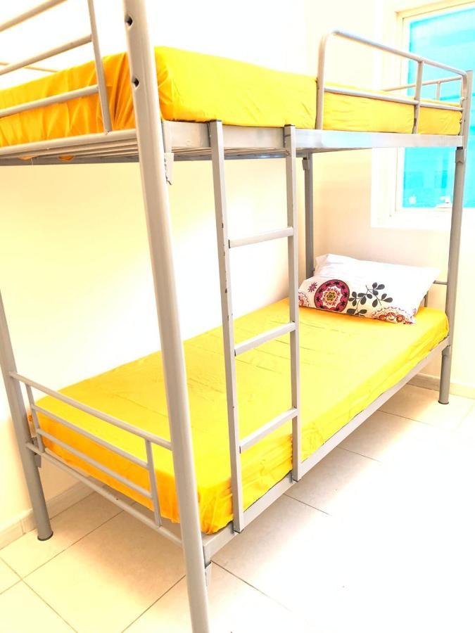 Female Only-Anaruby Backpackers- Metro Station Mashreq Hostel Dubaj Kültér fotó