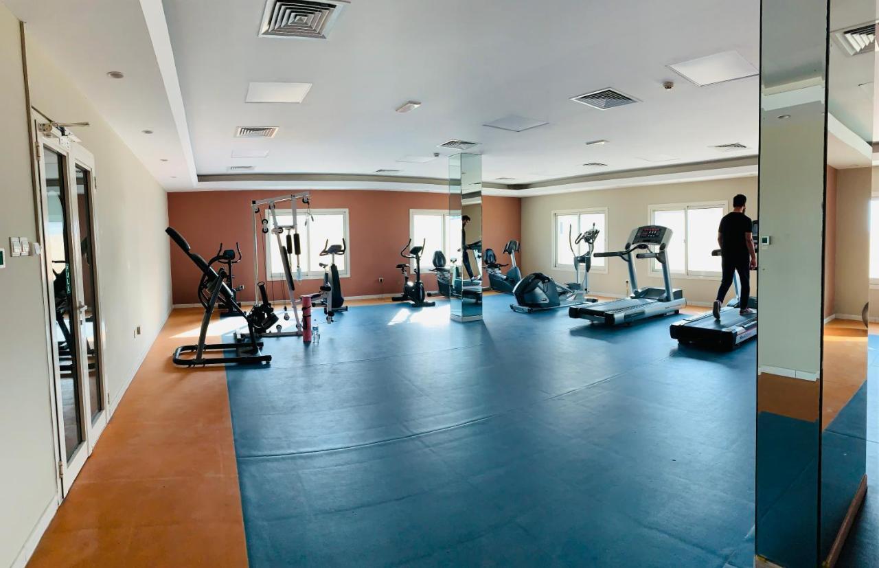 Female Only-Anaruby Backpackers- Metro Station Mashreq Hostel Dubaj Kültér fotó